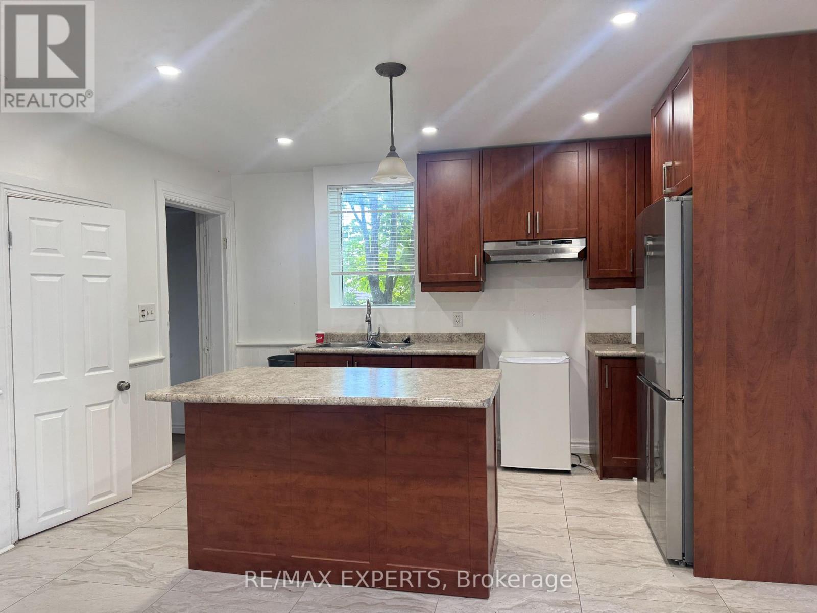 418 DOMINION AVENUE - 2