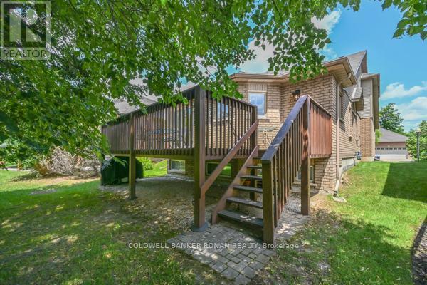 #30 43 BRIAR GATE - 28