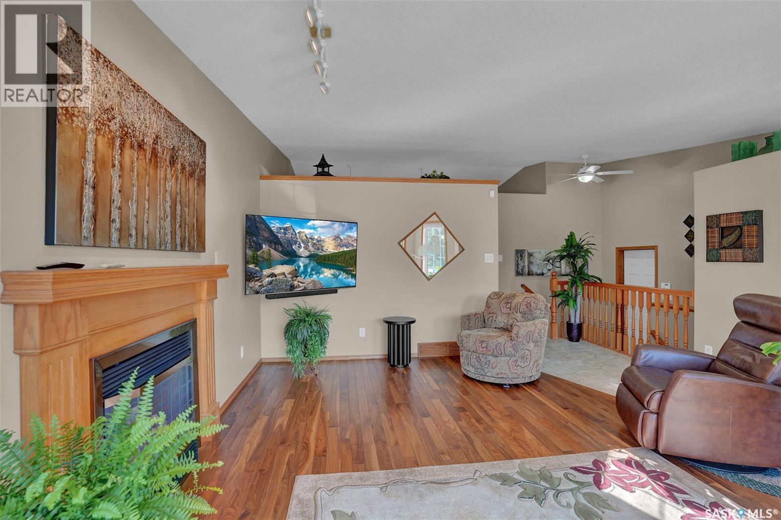 3324 Buckingham DRIVE E — photo 6