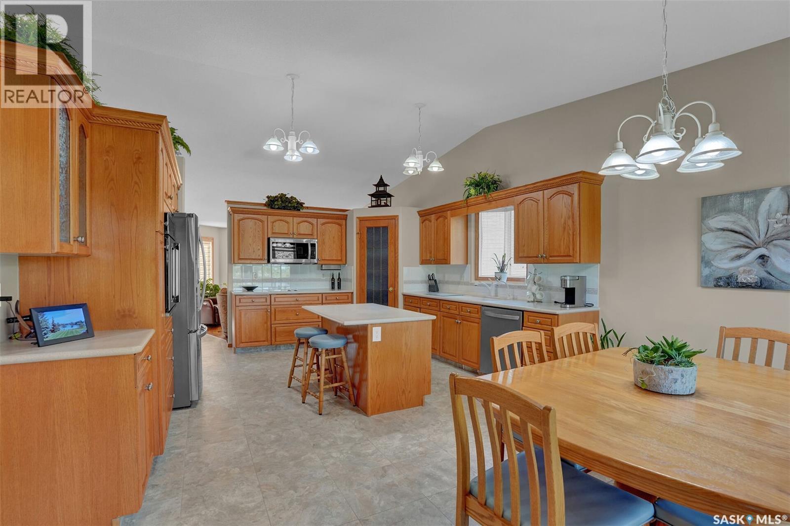 3324 Buckingham DRIVE E — photo 9