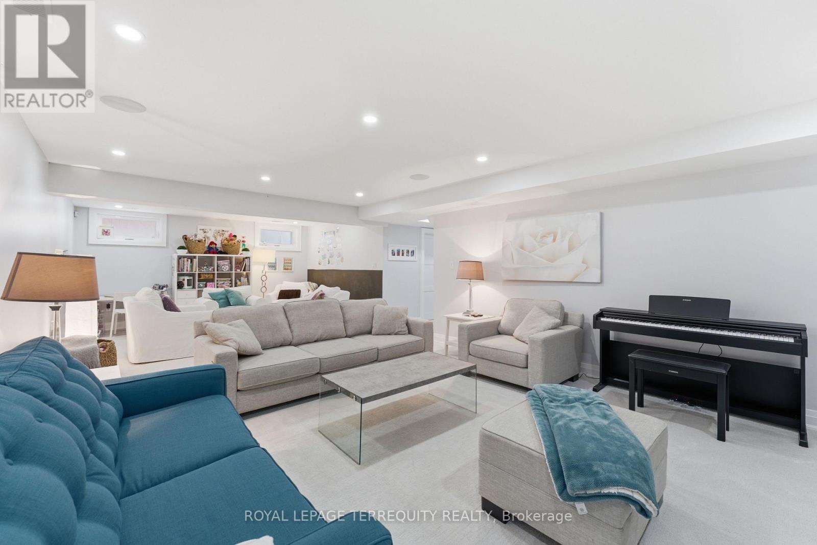 130 EDGECROFT ROAD - 39