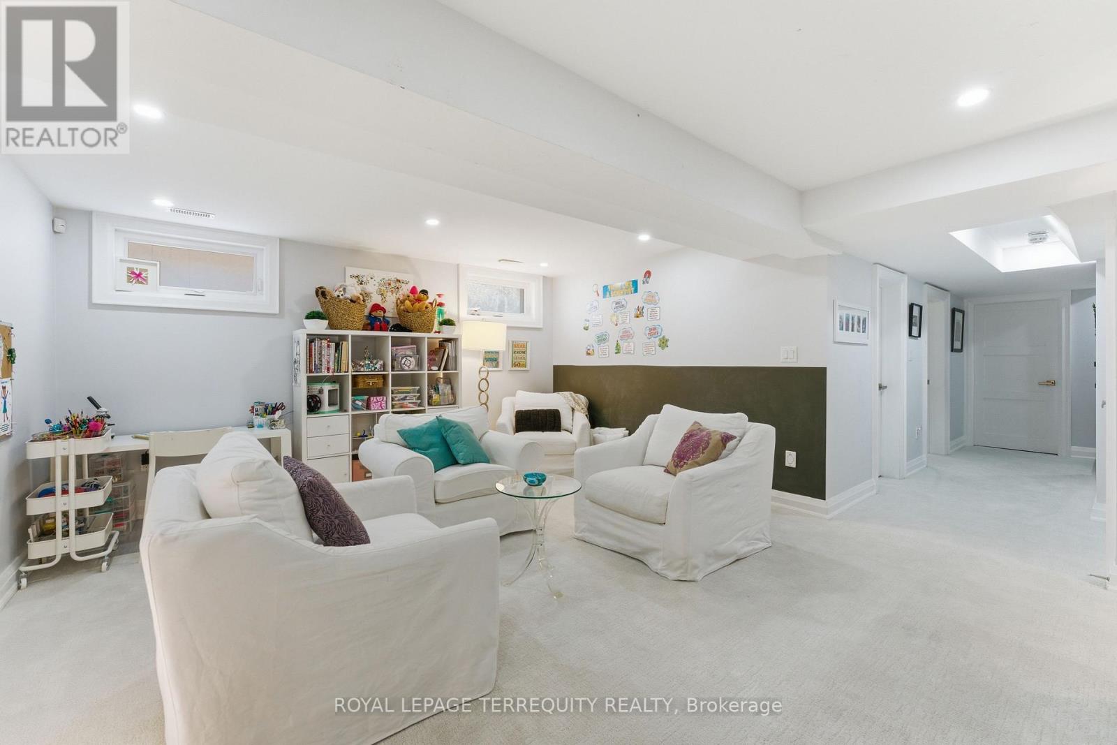 130 EDGECROFT ROAD - 38