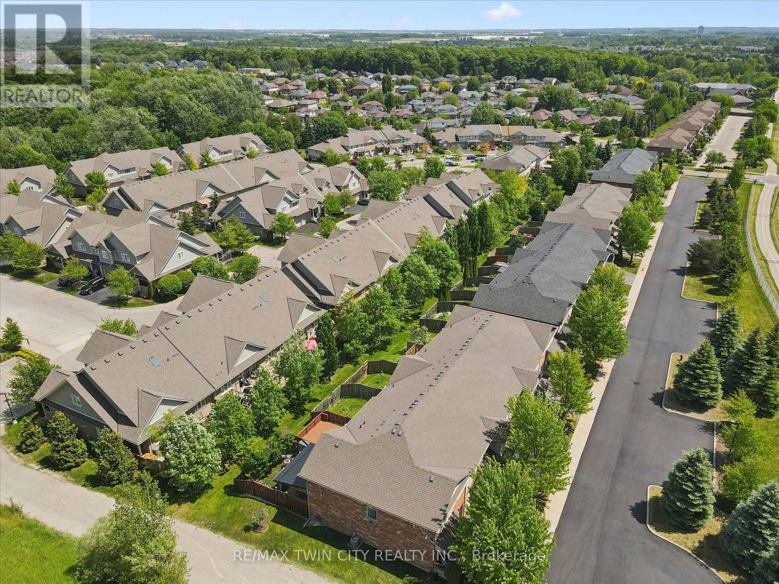 #27 30 BRYAN COURT - 26