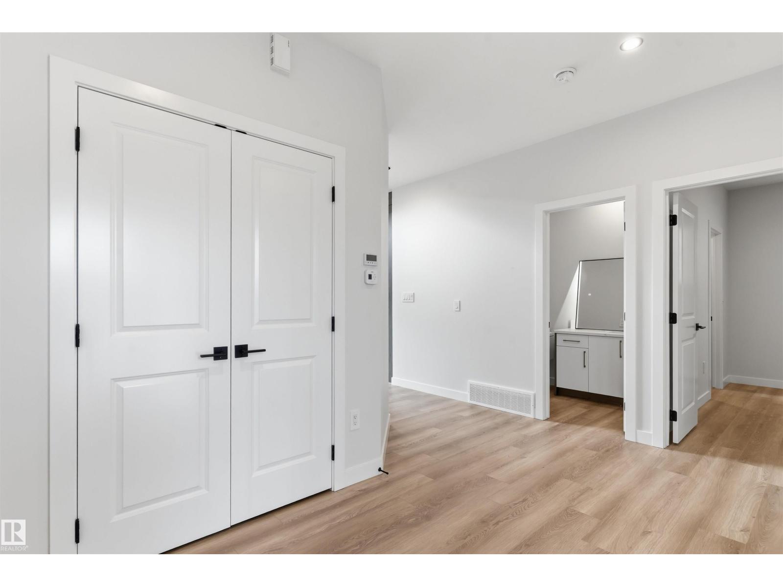 45 MEADOWGROVE LN - 4