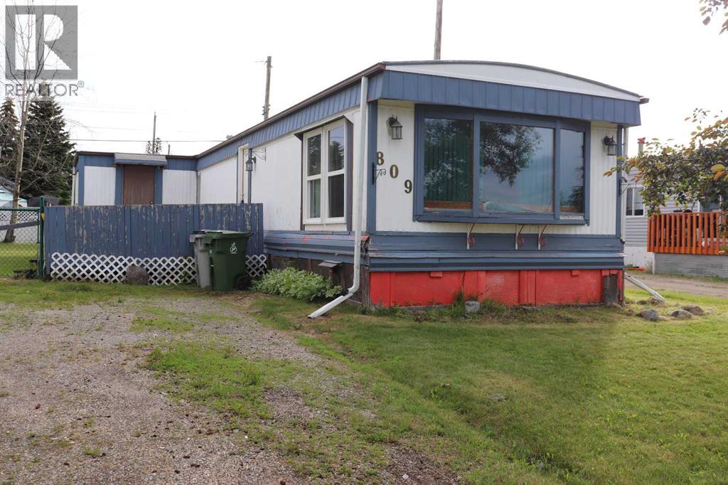 809 52 Street - 1