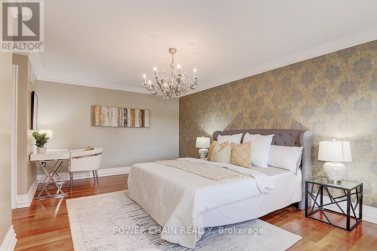 5 PLATINUM AVENUE - 32