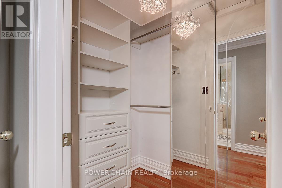 5 PLATINUM AVENUE - 36