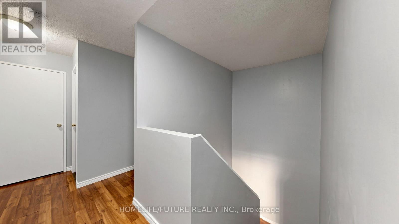#204 4060 LAWRENCE AVENUE E - 21