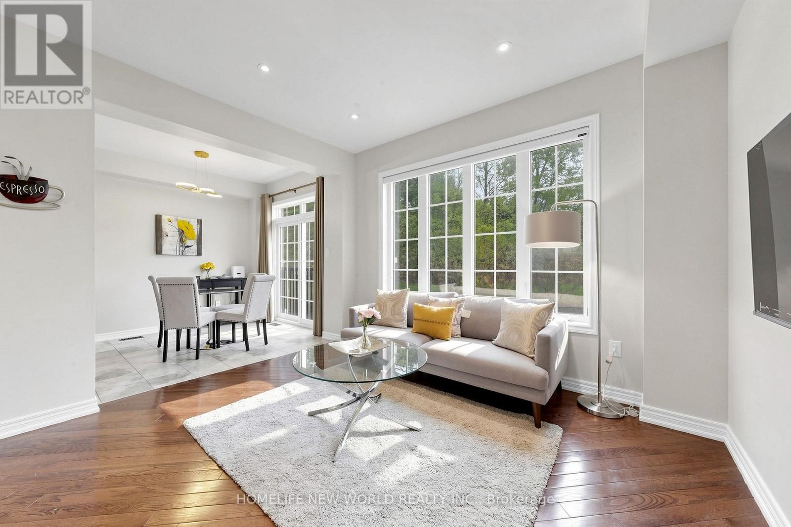 208 HUNTING RIDGES DRIVE - 7