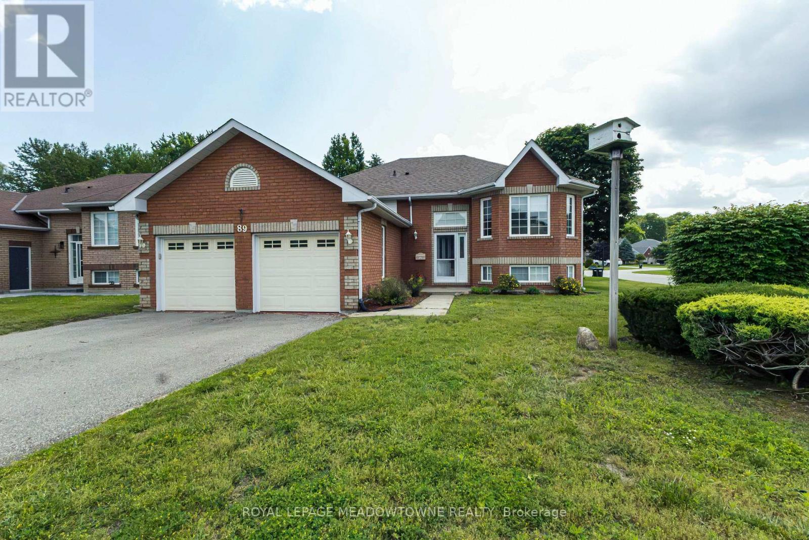 89 ROYAL BEECH DRIVE - 1