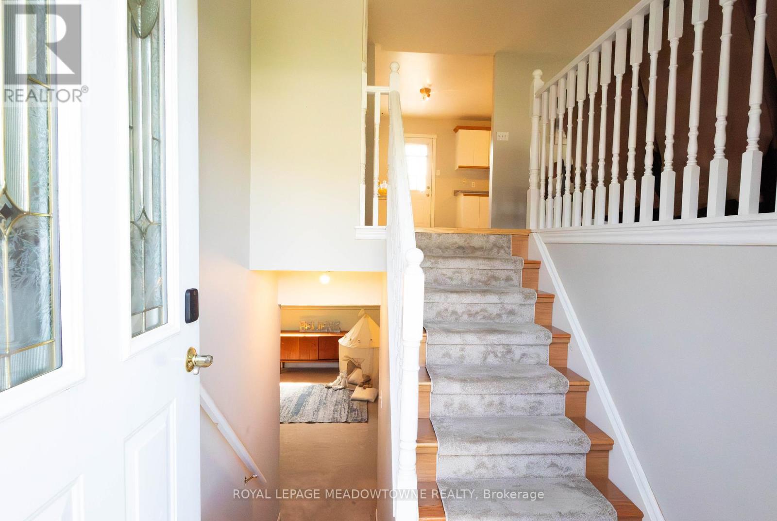 89 ROYAL BEECH DRIVE - 5