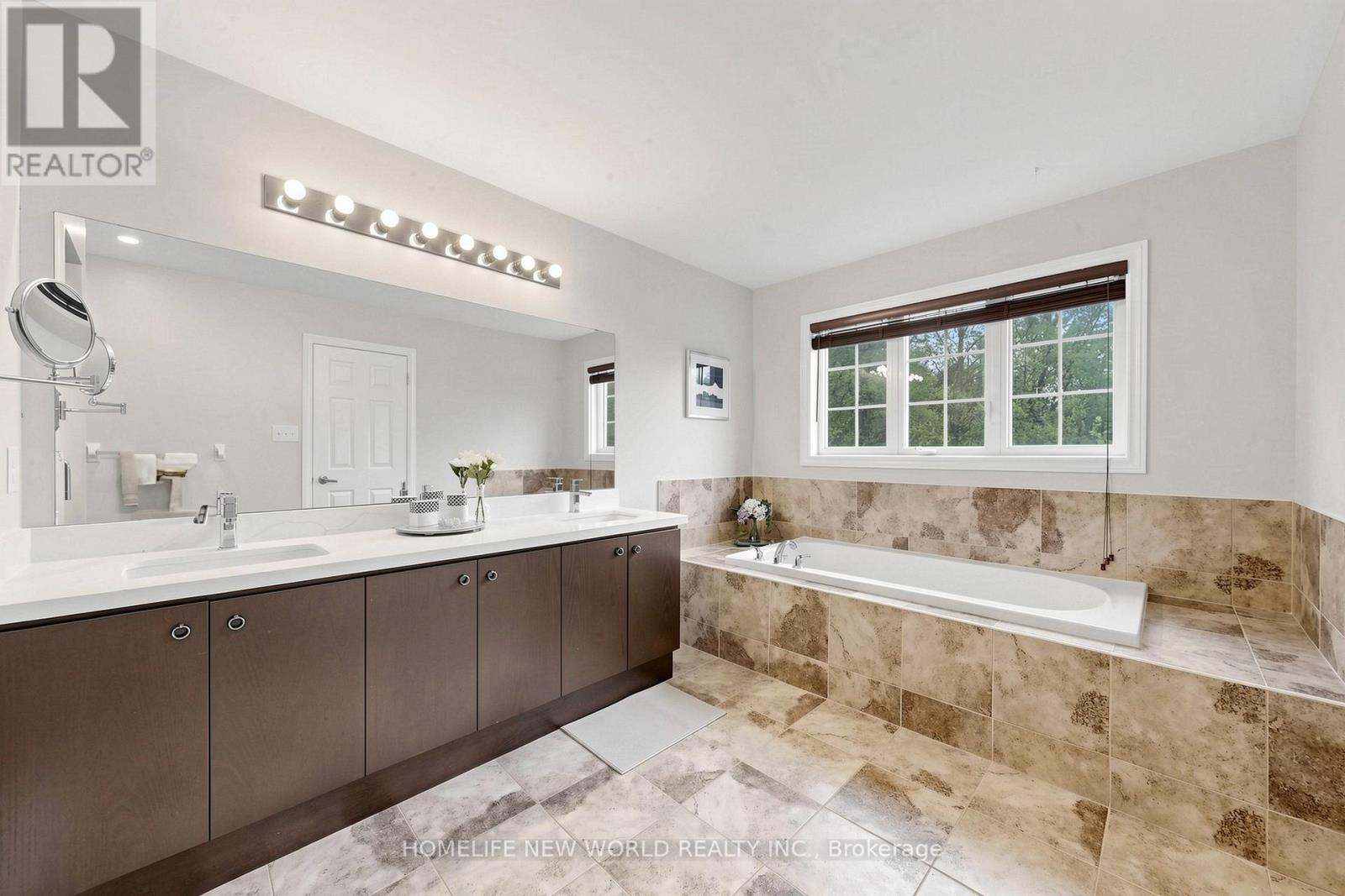 208 HUNTING RIDGES DRIVE - 16