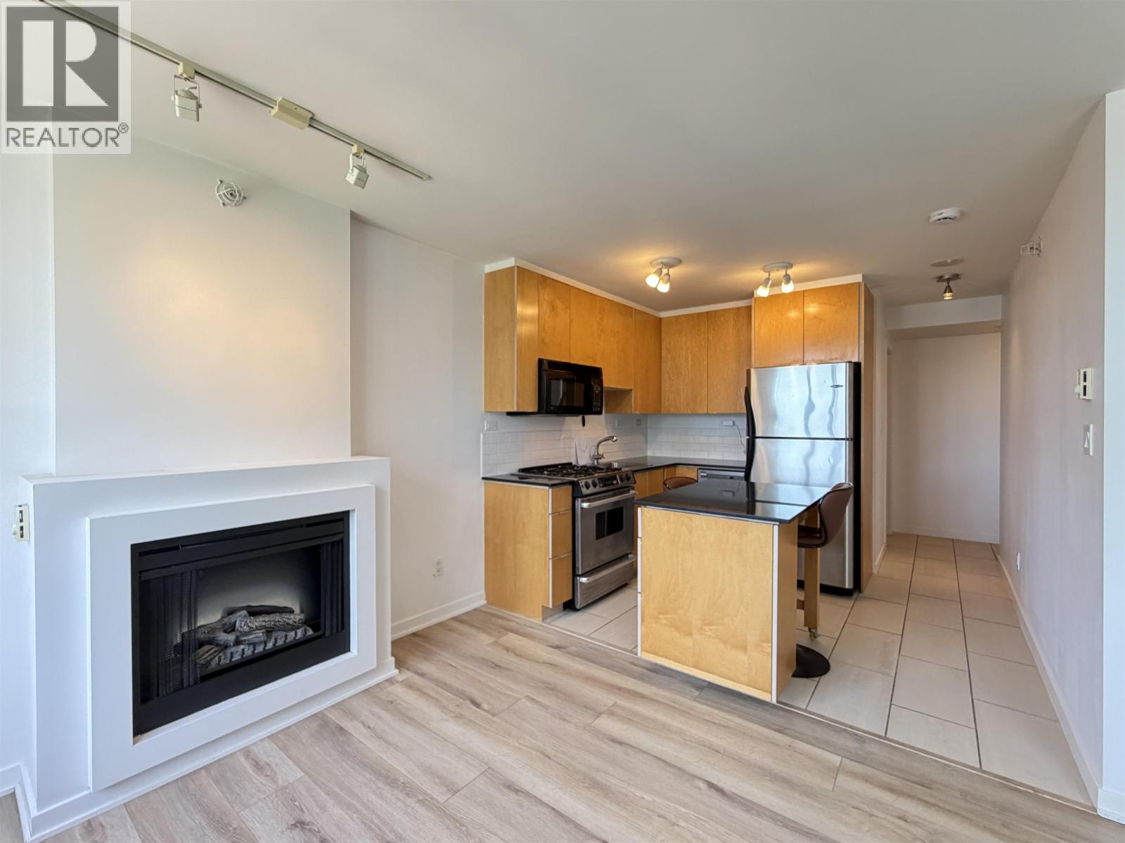 904 989 BEATTY STREET, Vancouver