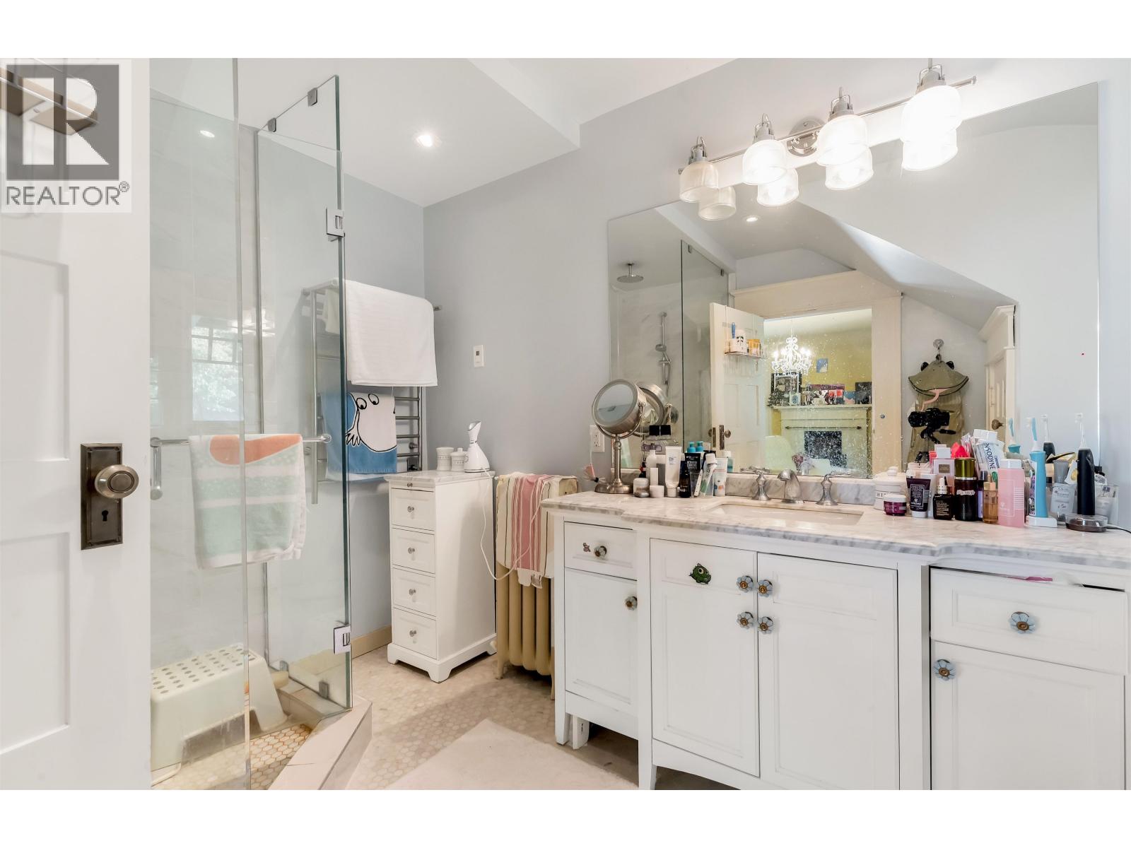 1670 W 49TH AVENUE, Vancouver