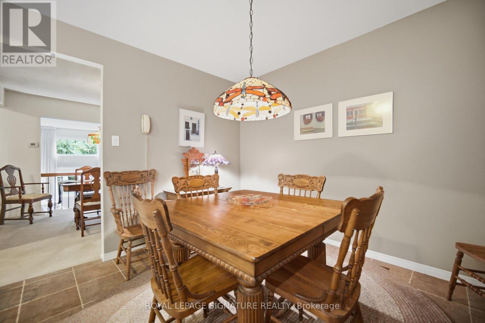#42 4230 FIELDGATE DRIVE - 18