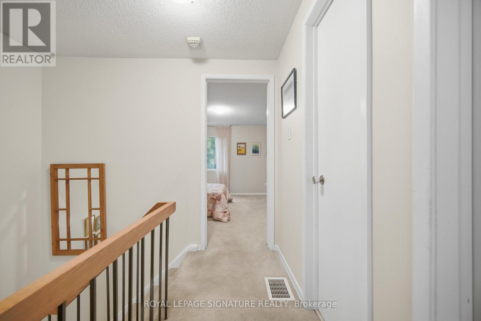 #42 4230 FIELDGATE DRIVE - 22