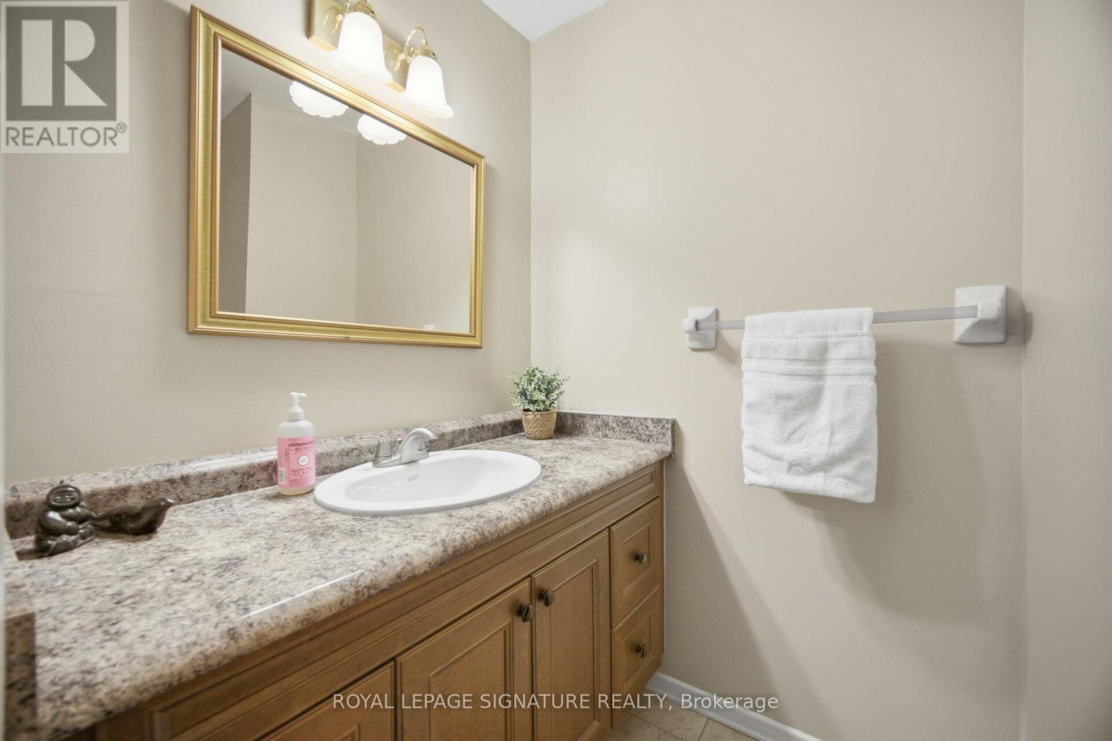 #42 4230 FIELDGATE DRIVE - 25