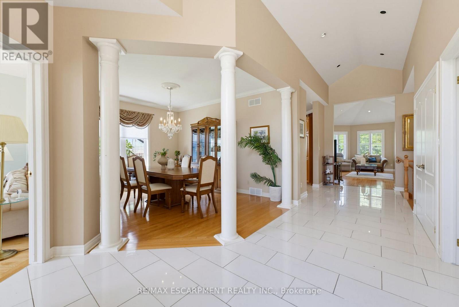 4188 VICTORIA AVENUE - 11