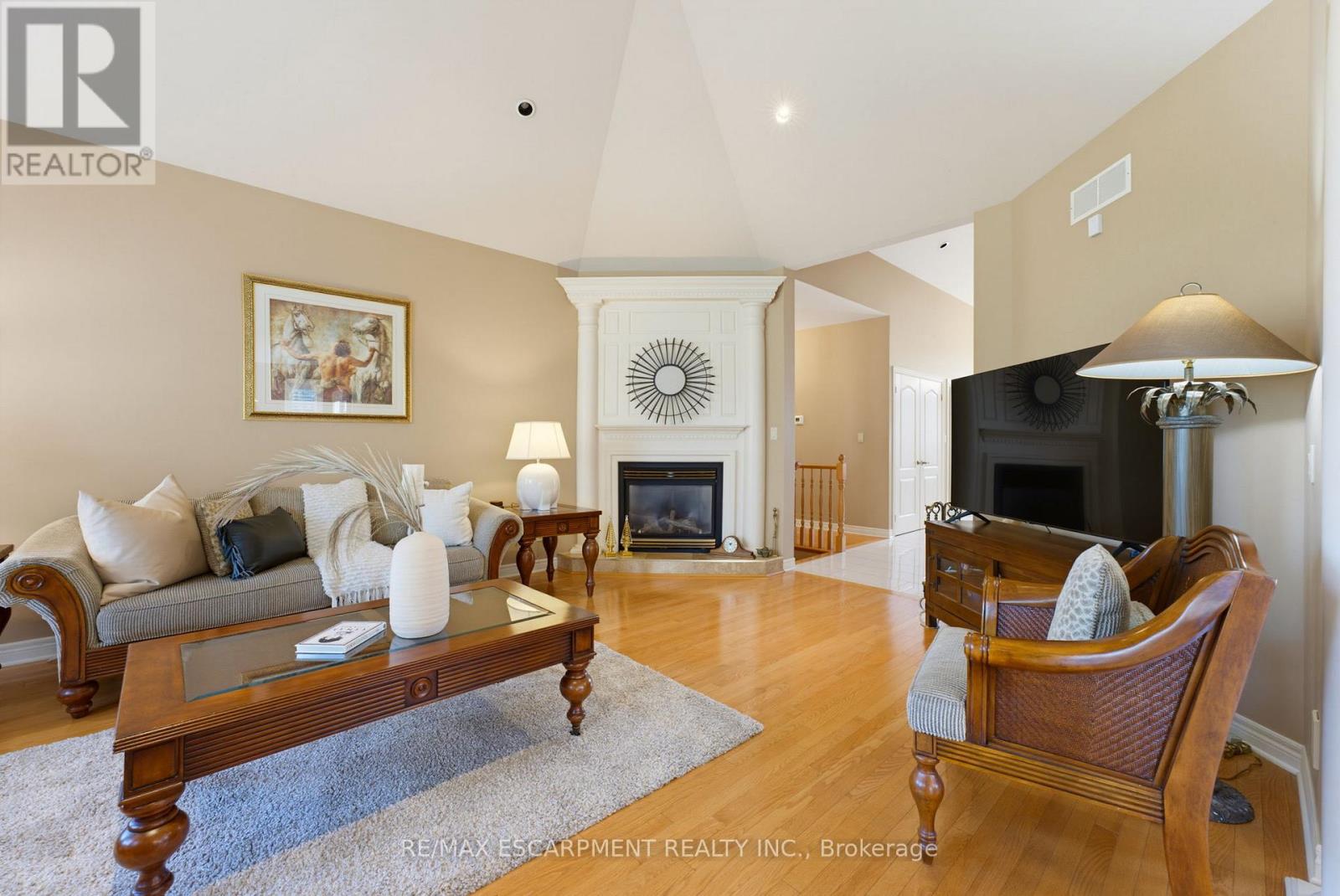 4188 VICTORIA AVENUE - 17