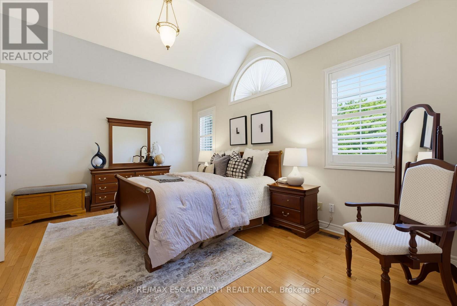 4188 VICTORIA AVENUE - 29