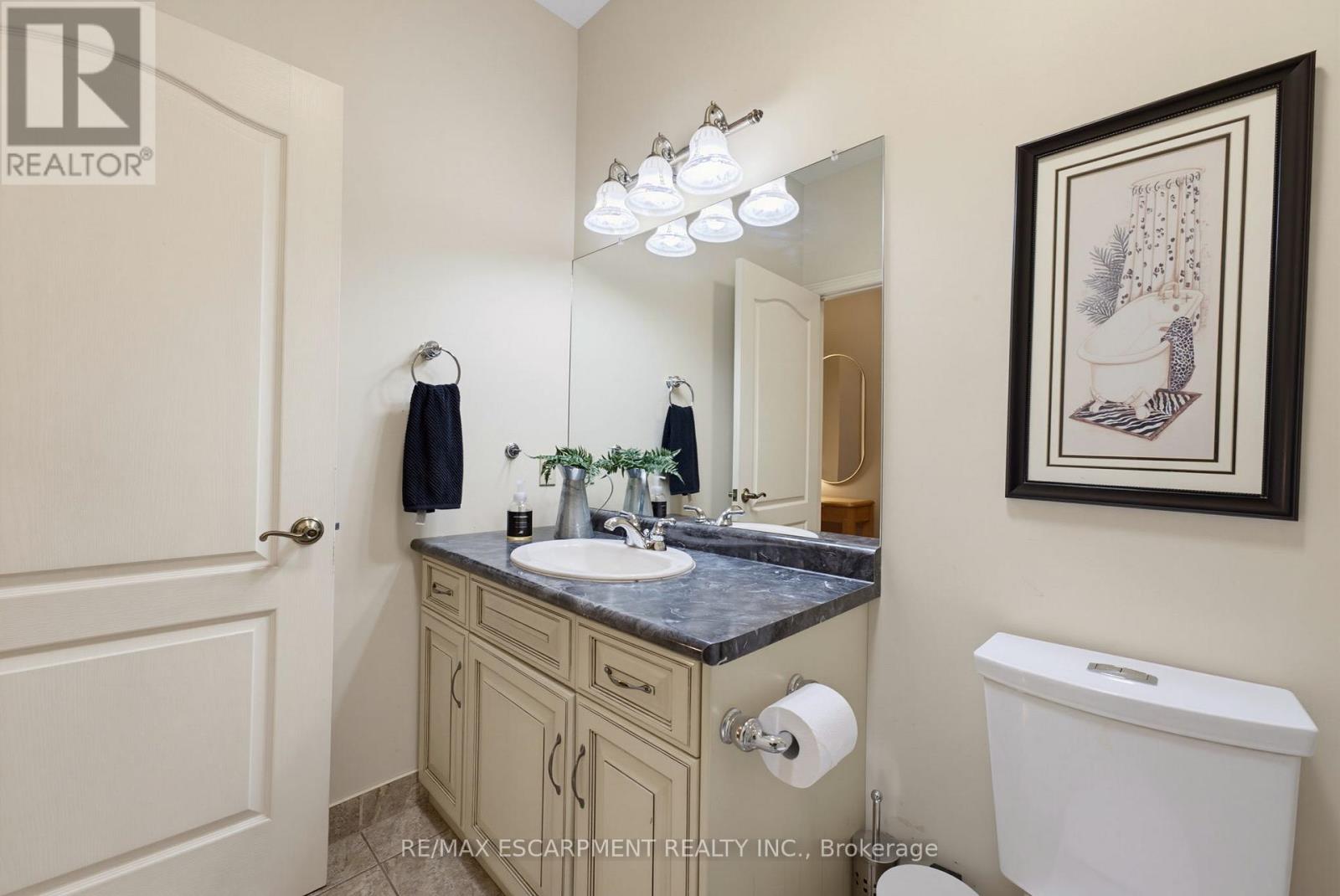 4188 VICTORIA AVENUE - 32