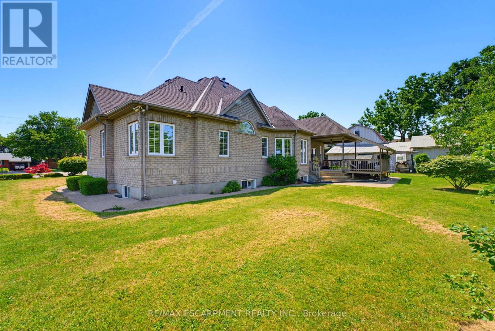 4188 VICTORIA AVENUE - 45