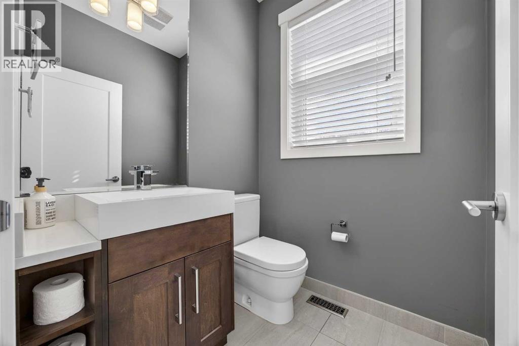 1410 21 Avenue NW - 20