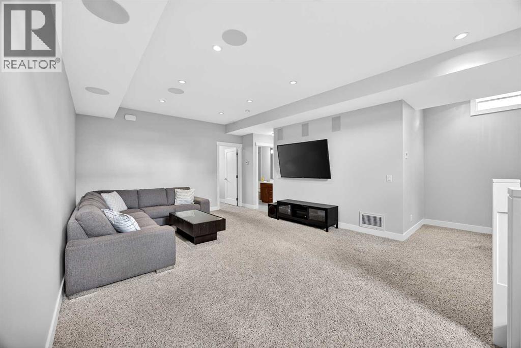 1410 21 Avenue NW - 39
