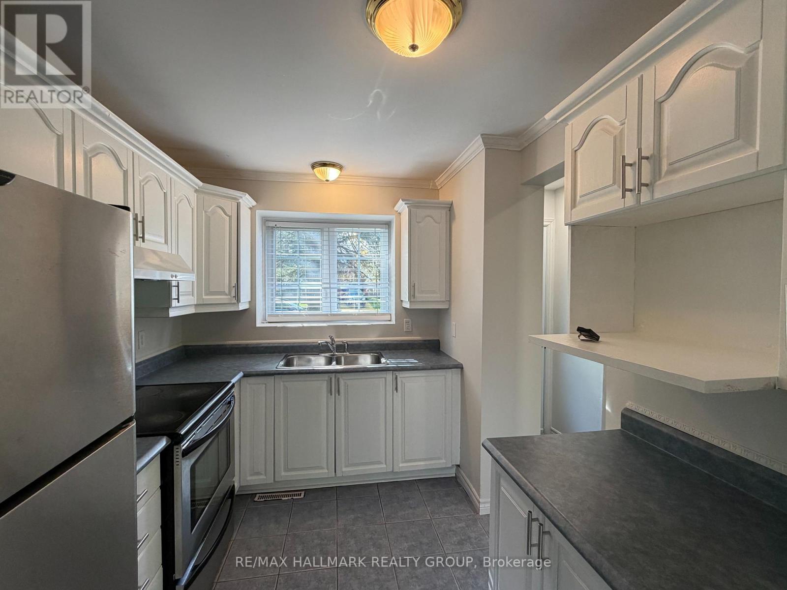 3 Bed, 3 Bath House for Rent in Ottawa – 13 RAFTUS SQUARE, Ottawa – MLS# X13524204 - Image 7