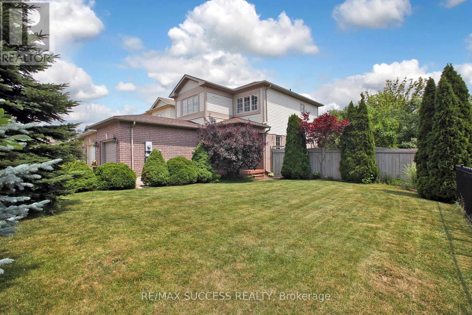 34 GREENGROVE WAY - 3