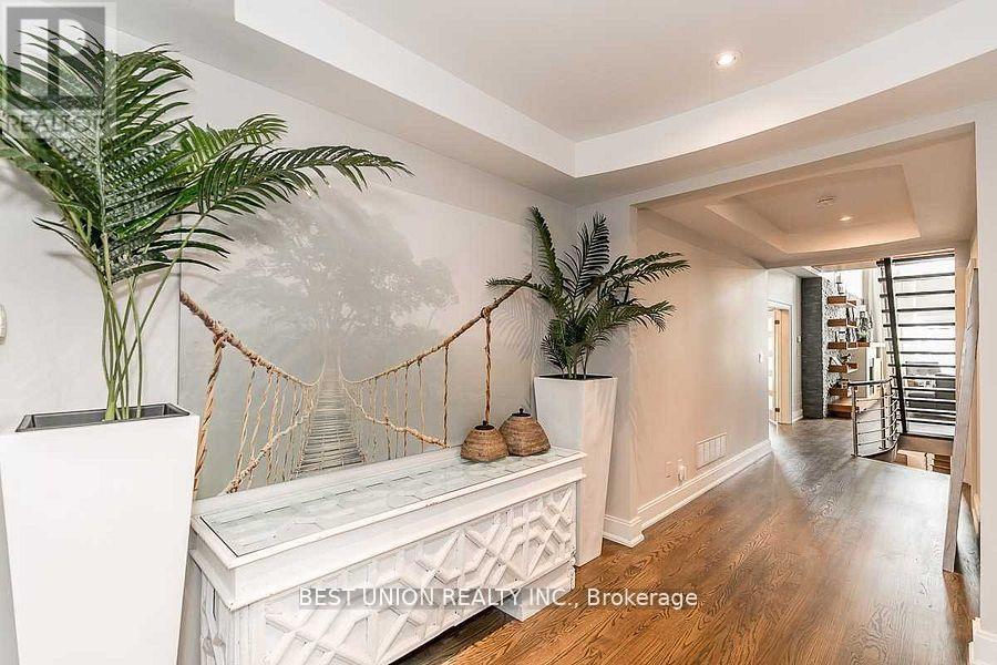 8 SHANGRI-LA LANE - 4