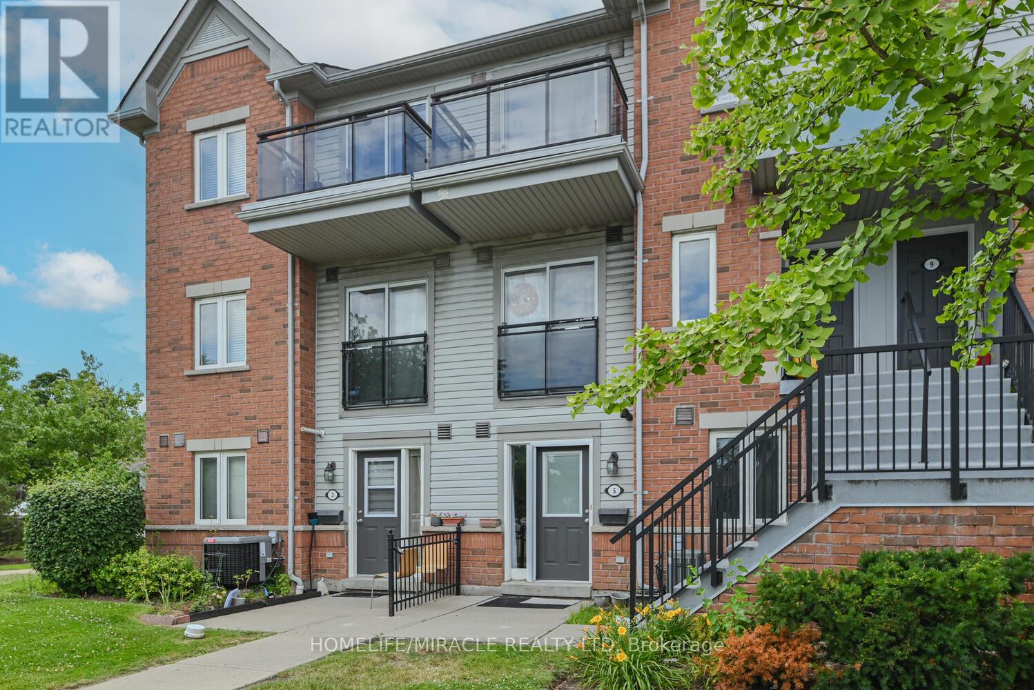 #5 4620 GUILDWOOD WAY - 3