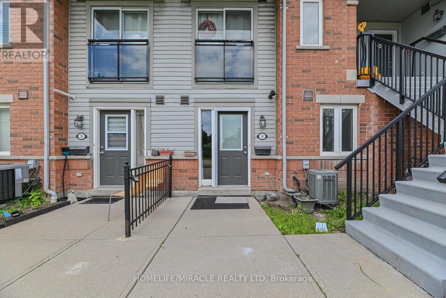 #5 4620 GUILDWOOD WAY - 4