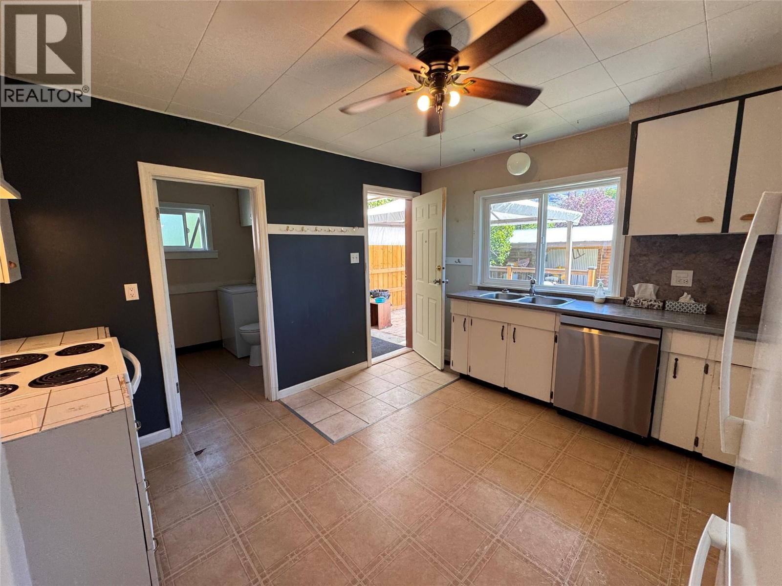 7308 9 Street, Grand Forks