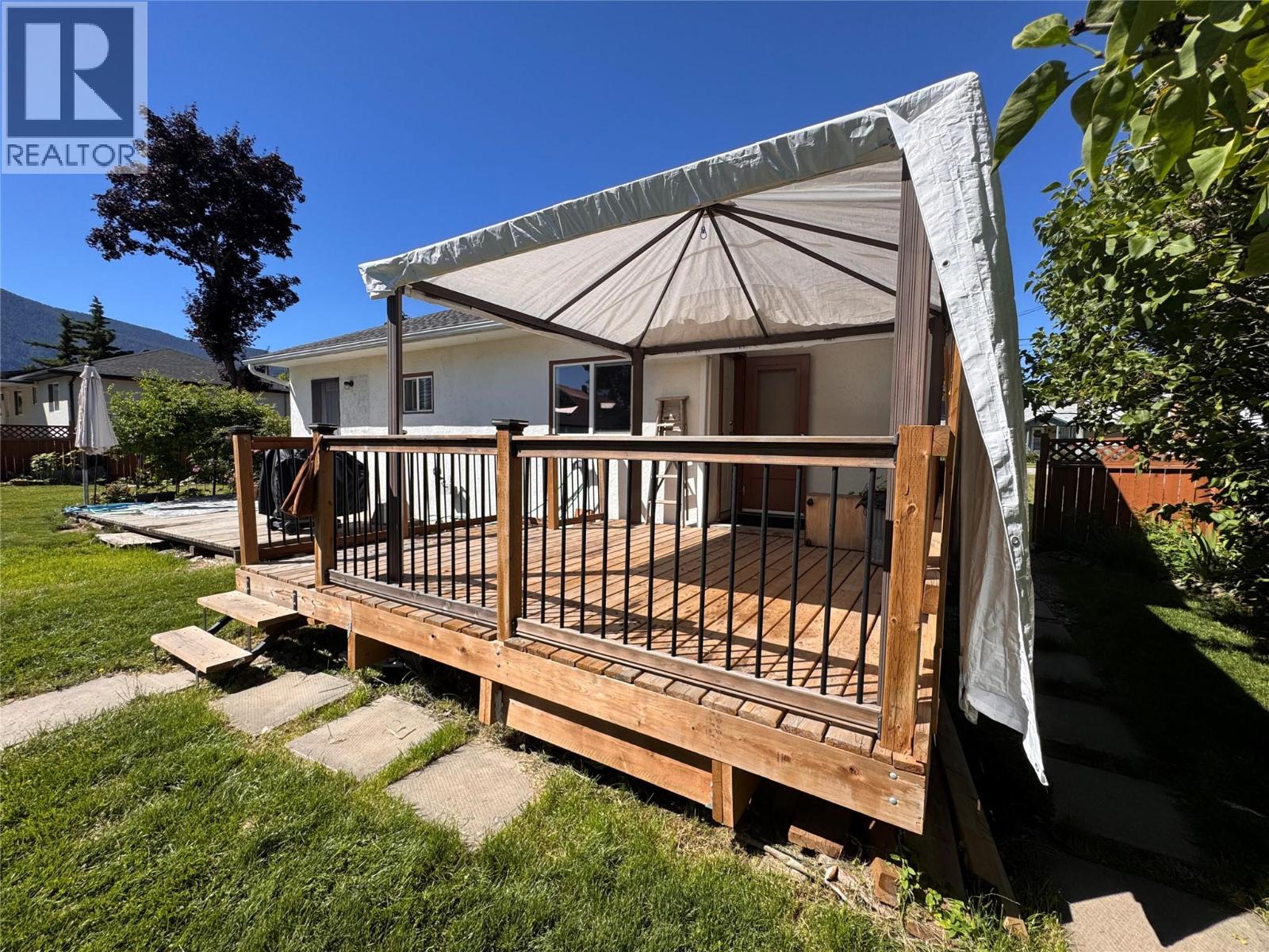7308 9 Street, Grand Forks