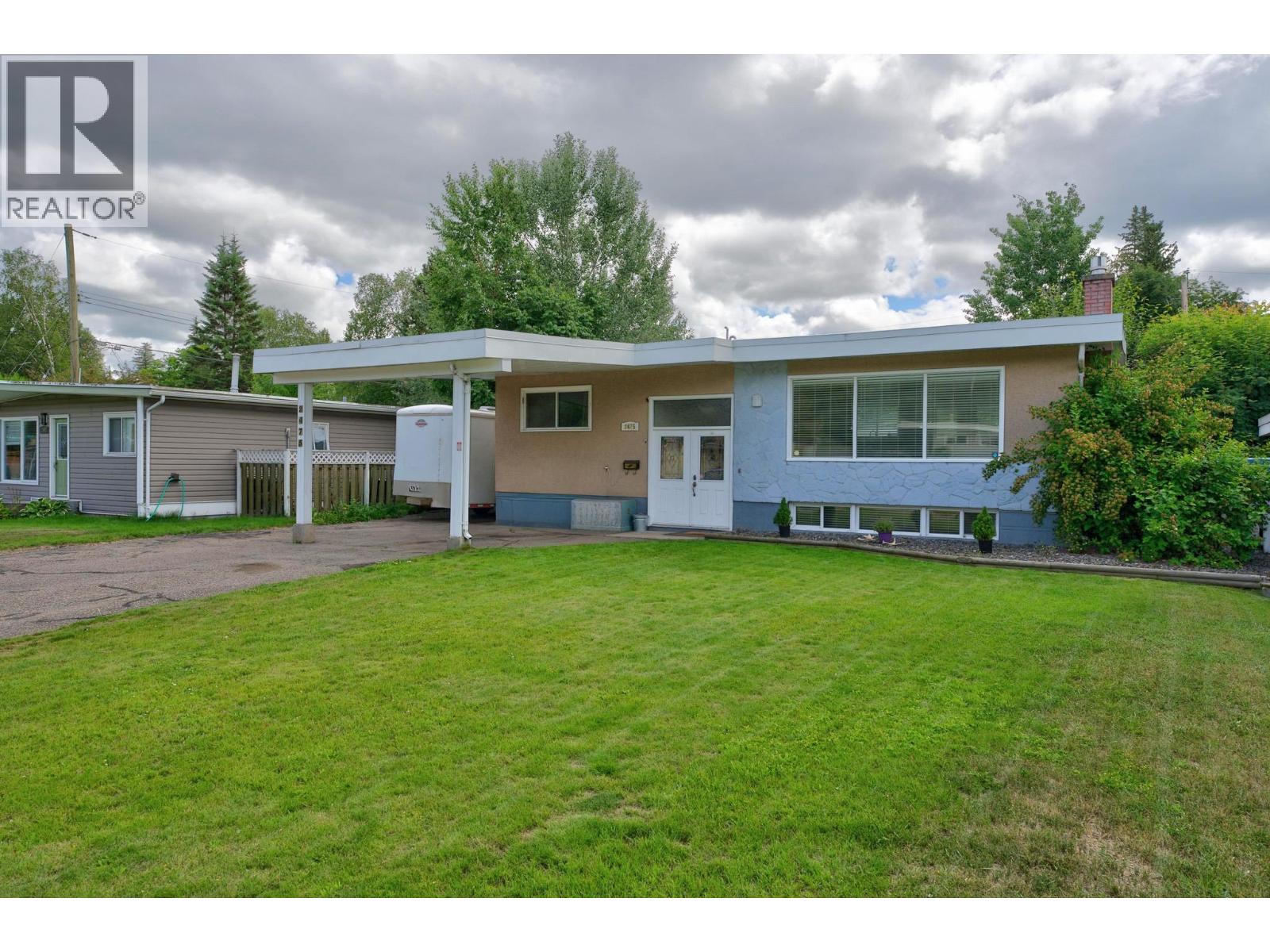 2475 HAMMOND AVENUE - 1