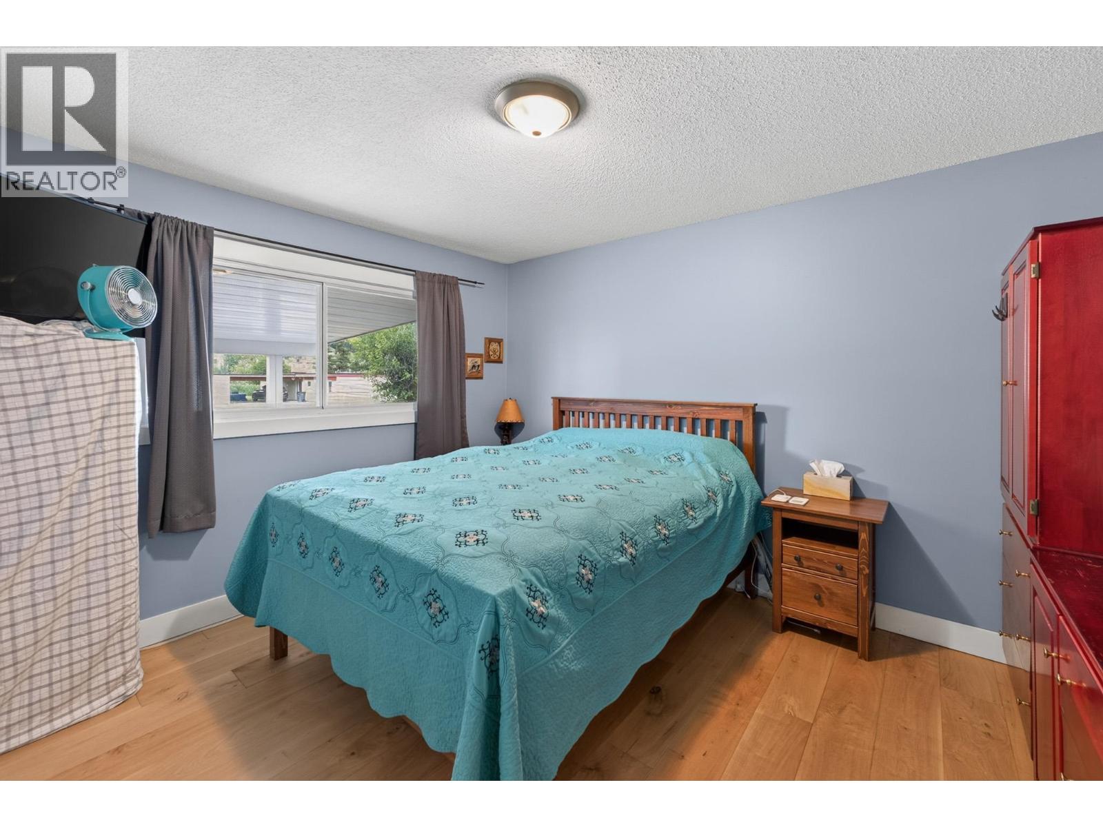 2475 HAMMOND AVENUE - 11