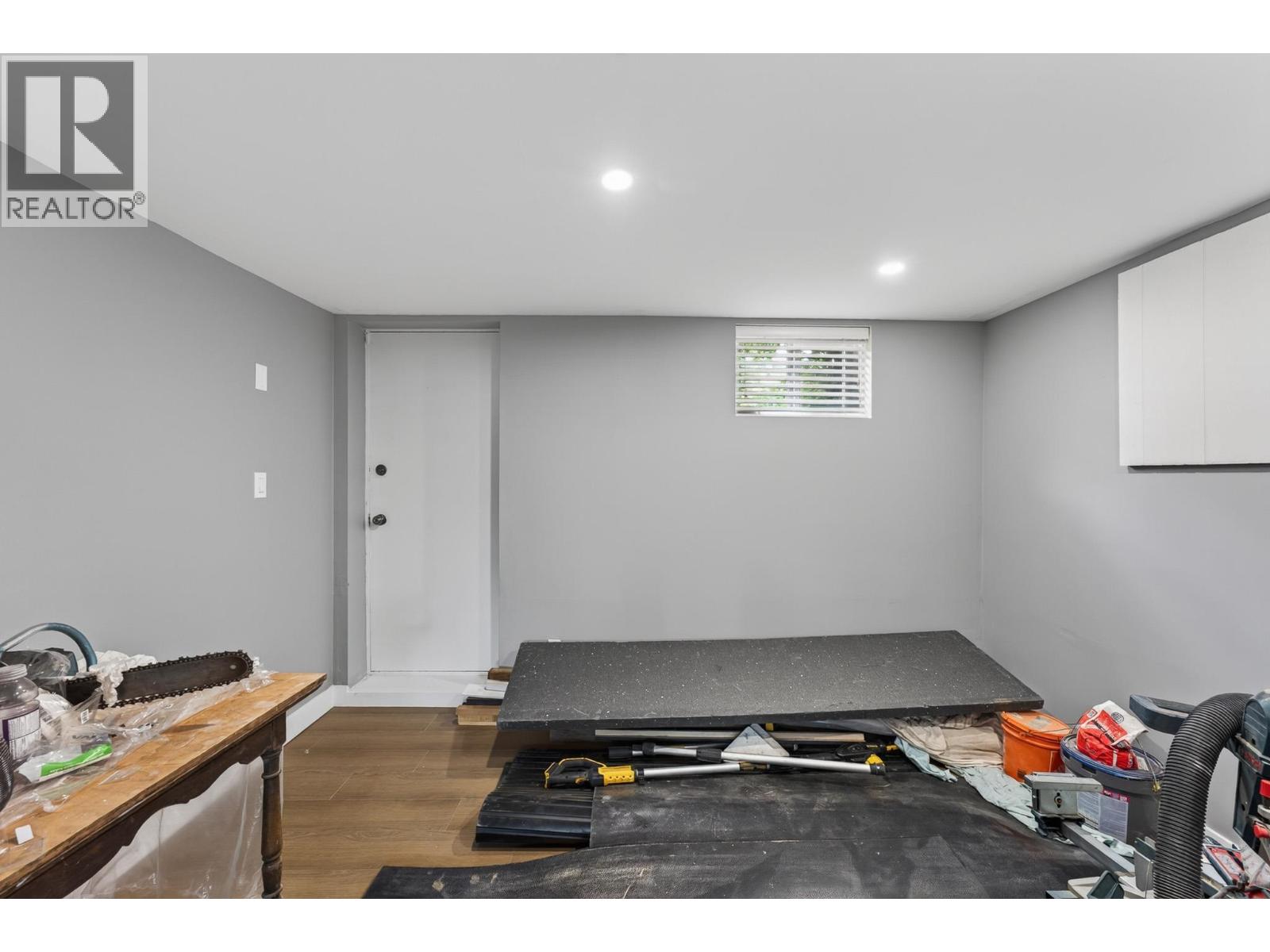 2475 HAMMOND AVENUE - 22