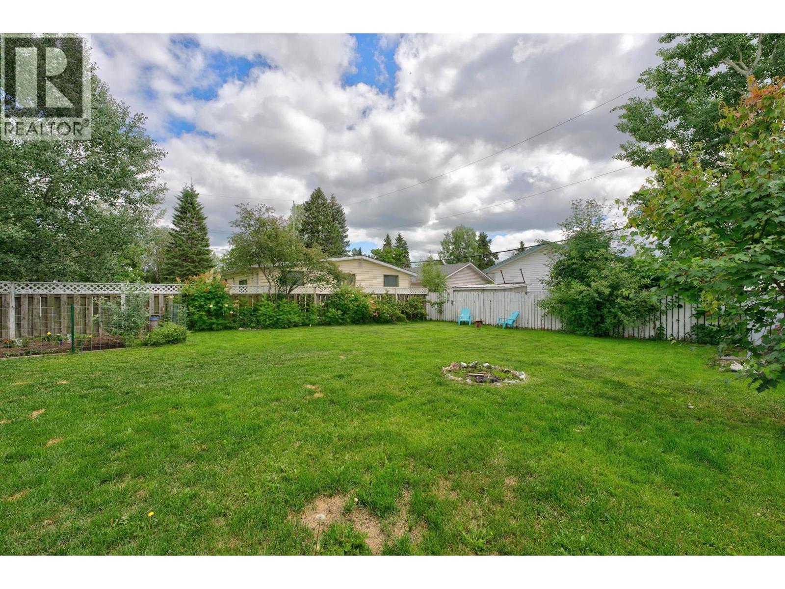 2475 HAMMOND AVENUE - 28