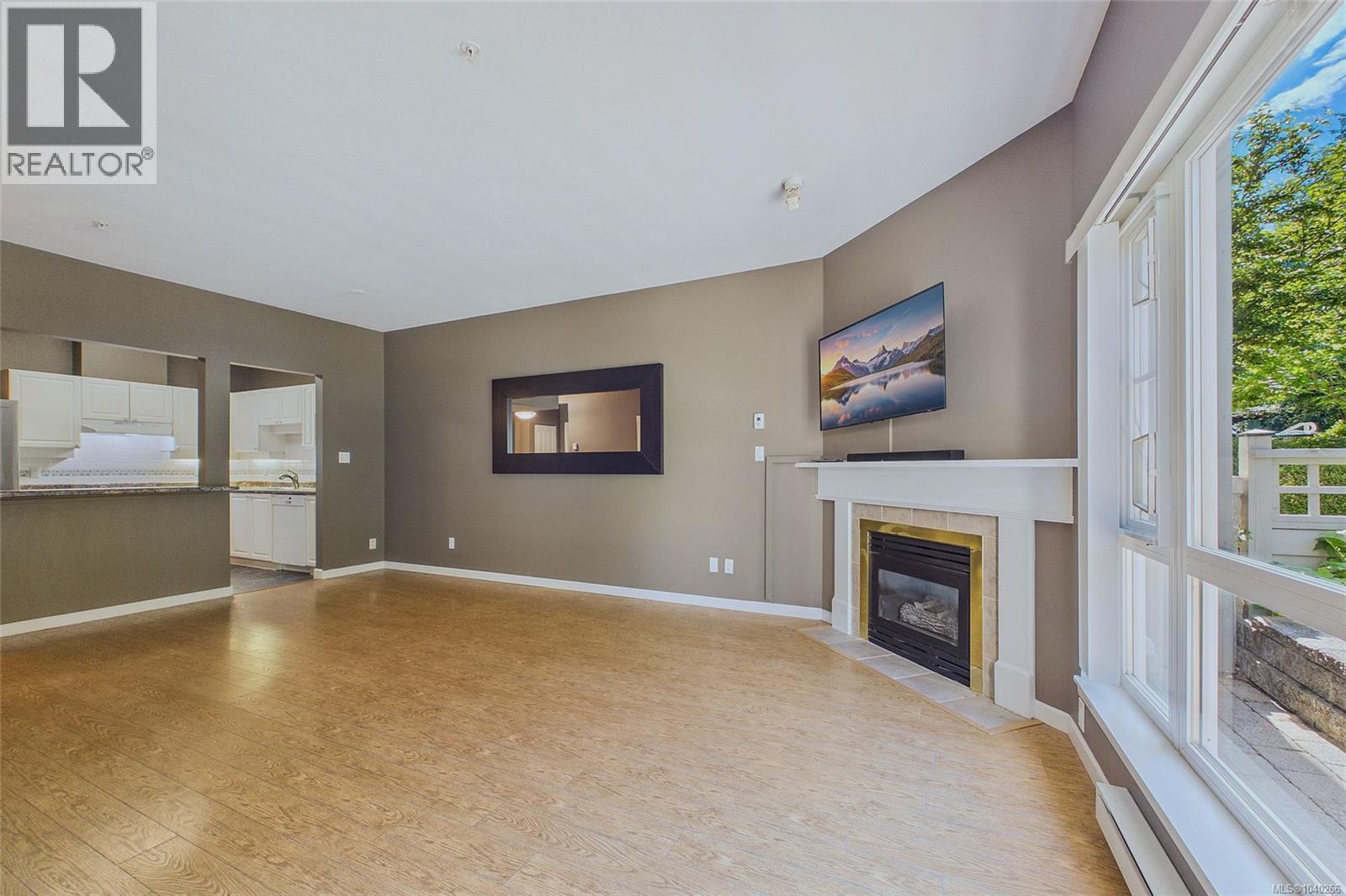 #101 5650 Edgewater Lane - Image 12