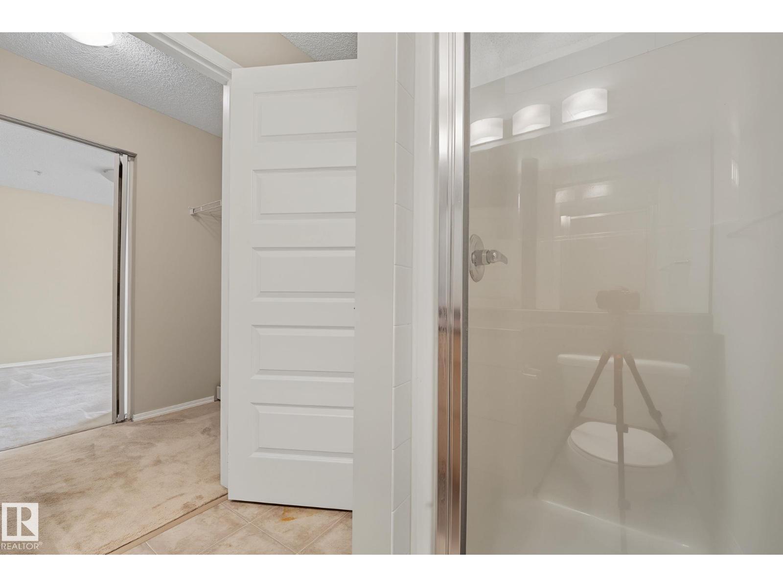 #102 646 MCALLISTER LO SW SW - 18