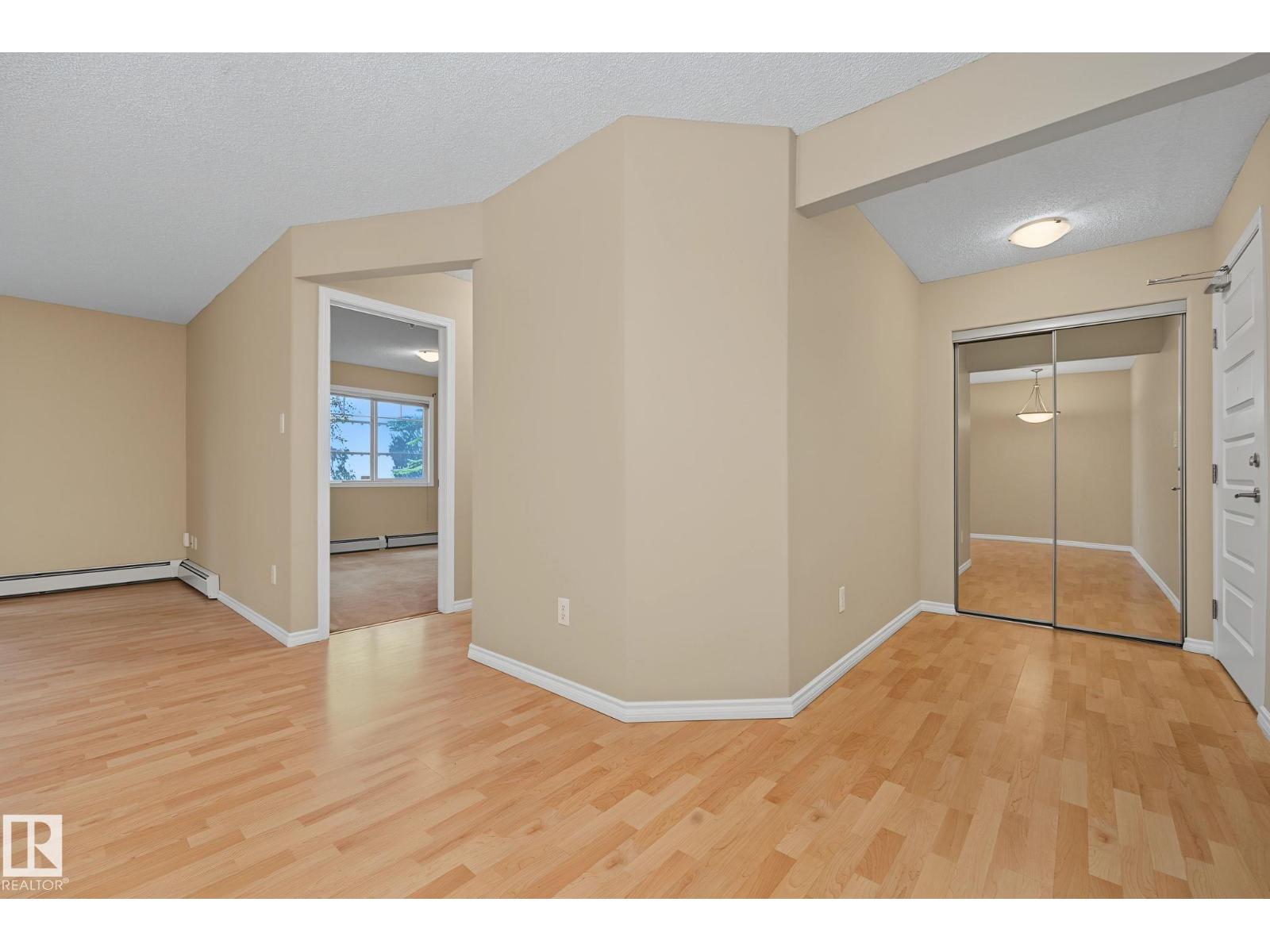 #102 646 MCALLISTER LO SW SW - 25