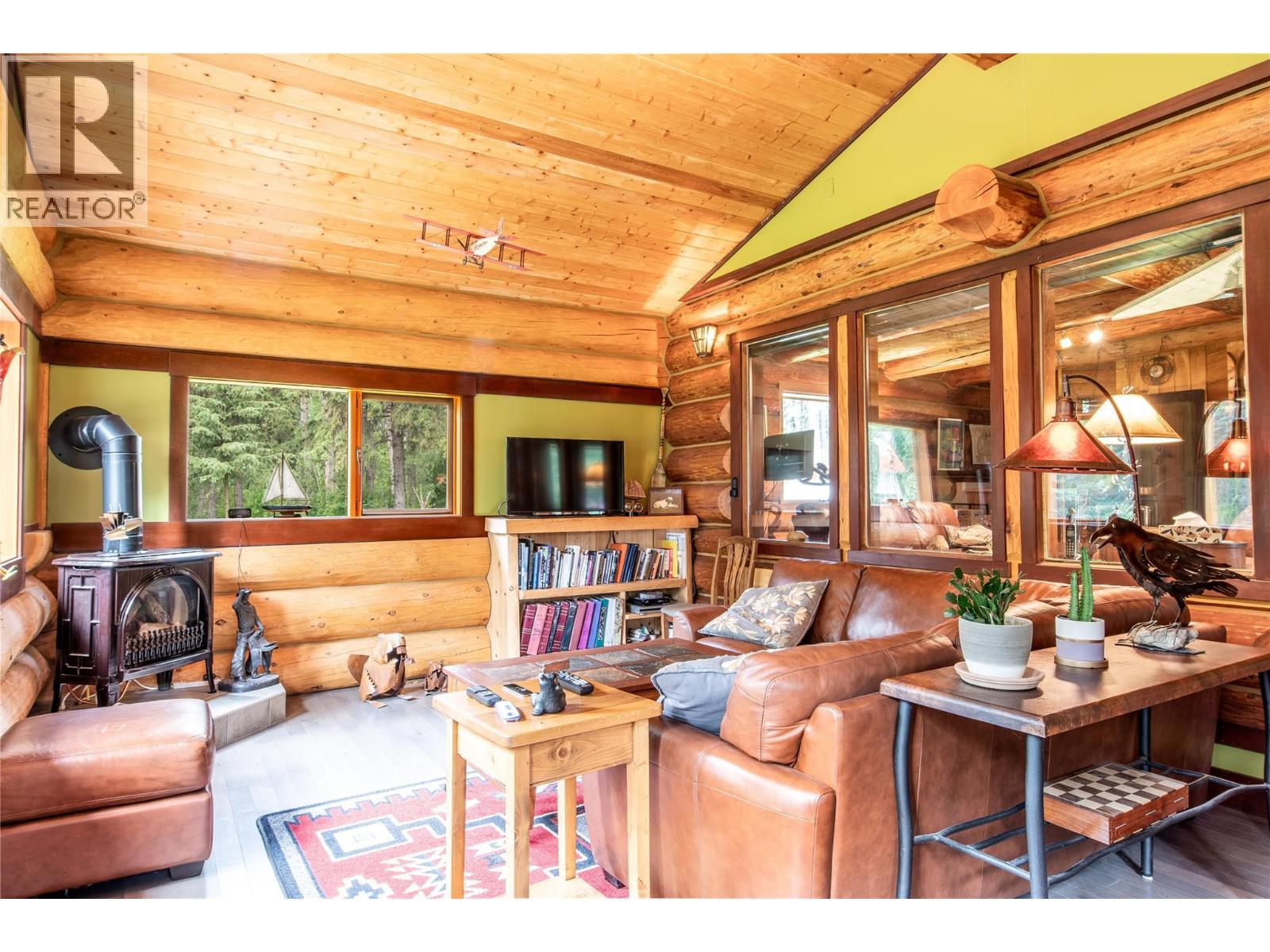 2622 95 Highway S - 13