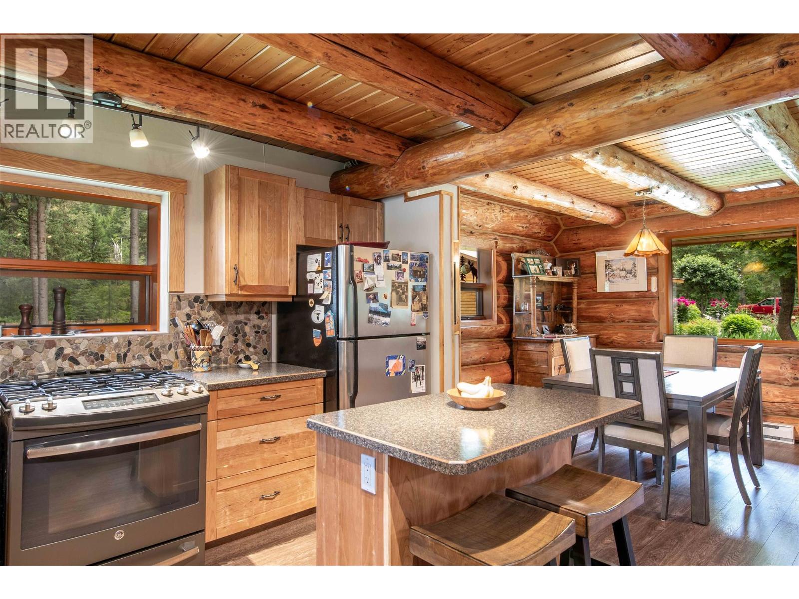 2622 95 Highway S - 7