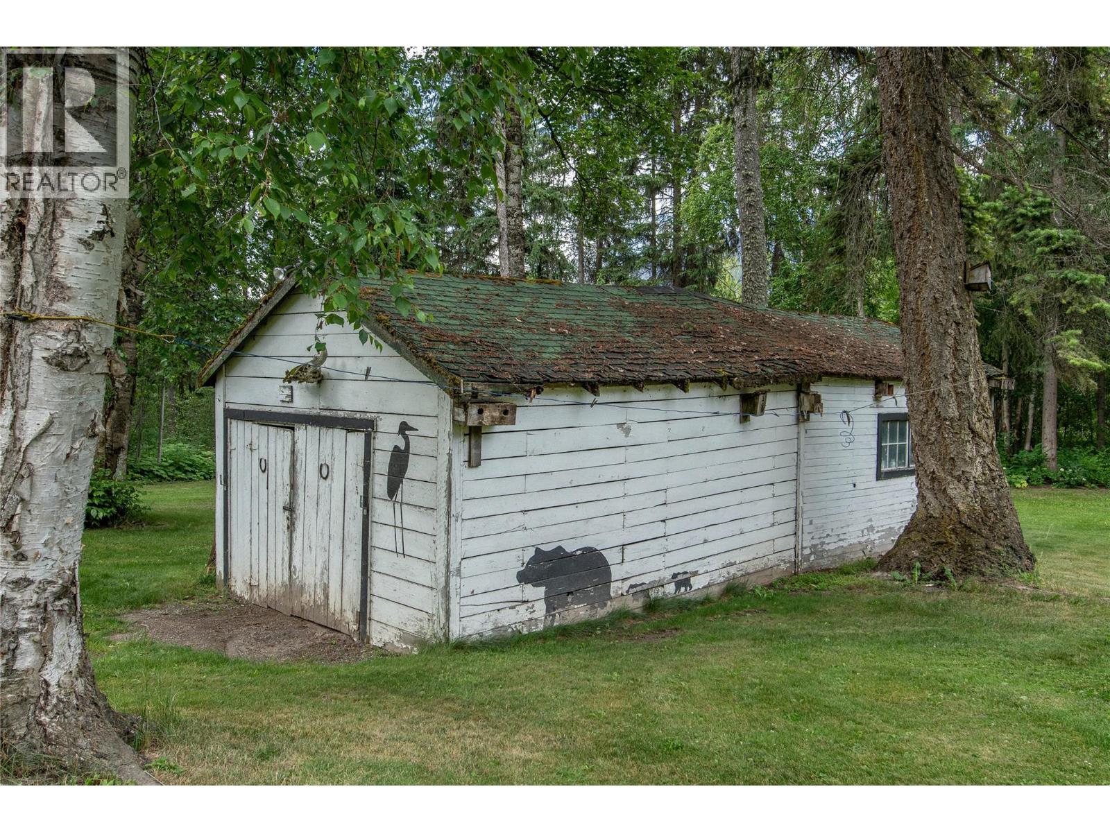 2622 95 Highway S - 35
