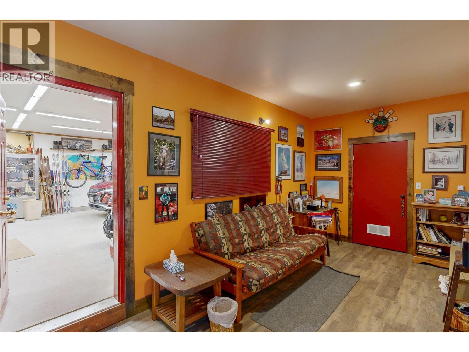 2622 95 Highway S - 30