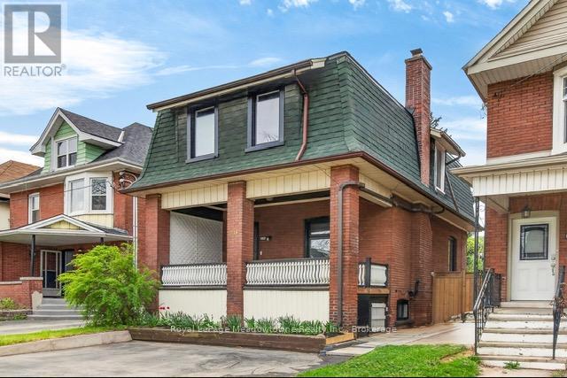 216 MAPLEWOOD AVENUE - 3