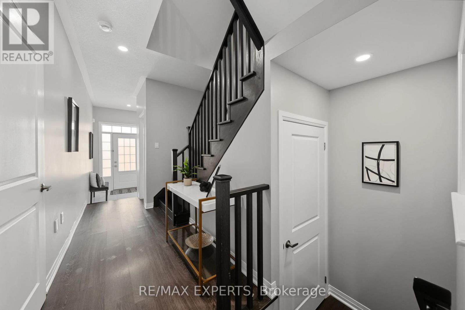 53 CASSERLEY CRESCENT - 12