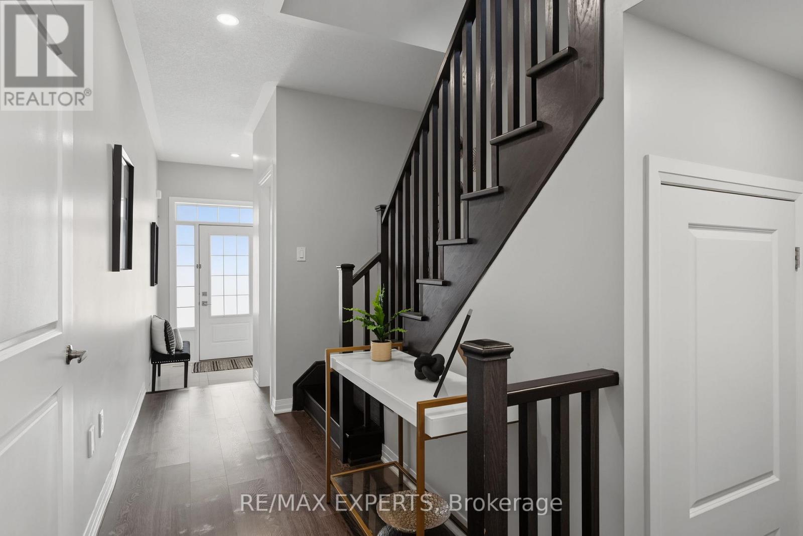 53 CASSERLEY CRESCENT - 13