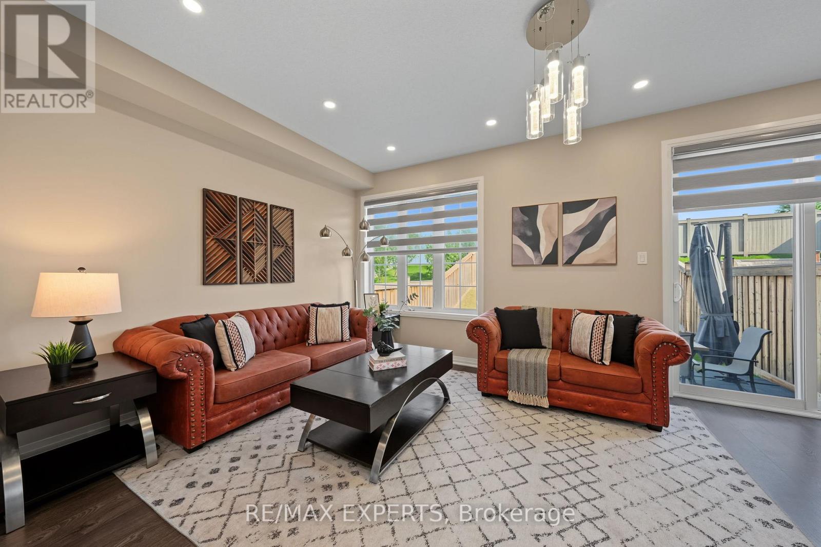 53 CASSERLEY CRESCENT - 22